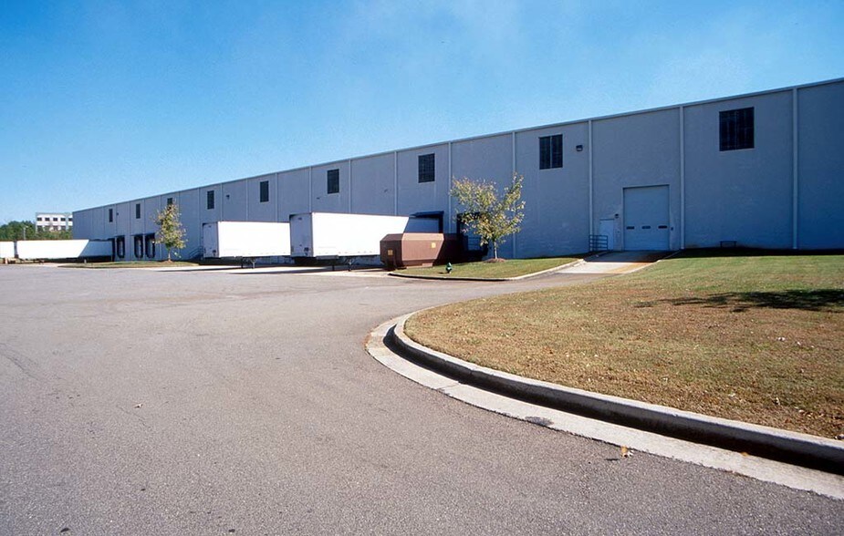 More Photos Of 166 Etowah Industrial Ct, Canton Warehouse For Sale