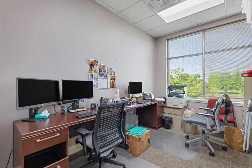 More Photos Of 900 Technology Way, Libertyville Medical For Sale