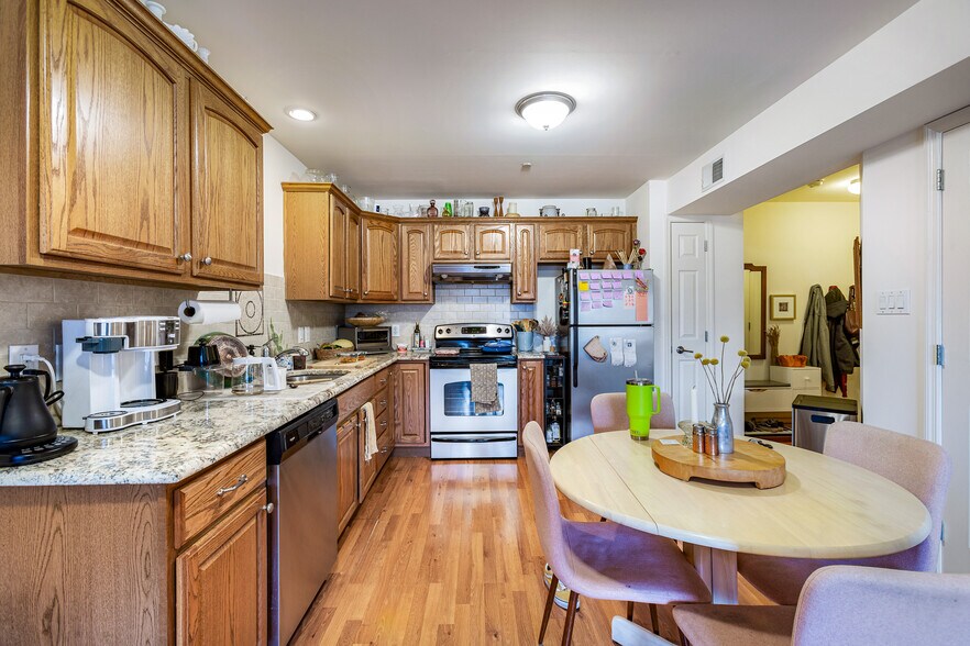 More Photos Of 4 Centennial Ave, Cranford Apartments For Sale