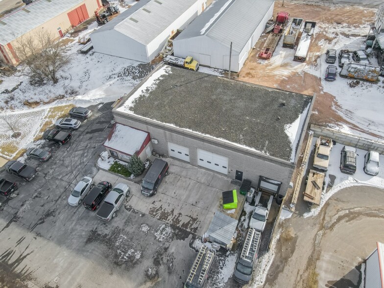 More Photos Of 711 3rd St, Marathon Manufacturing For Sale