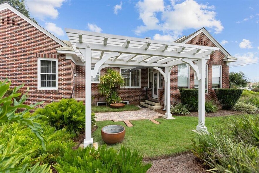 More Photos Of 1202 E Park Ave, Tallahassee Office Residential For Sale