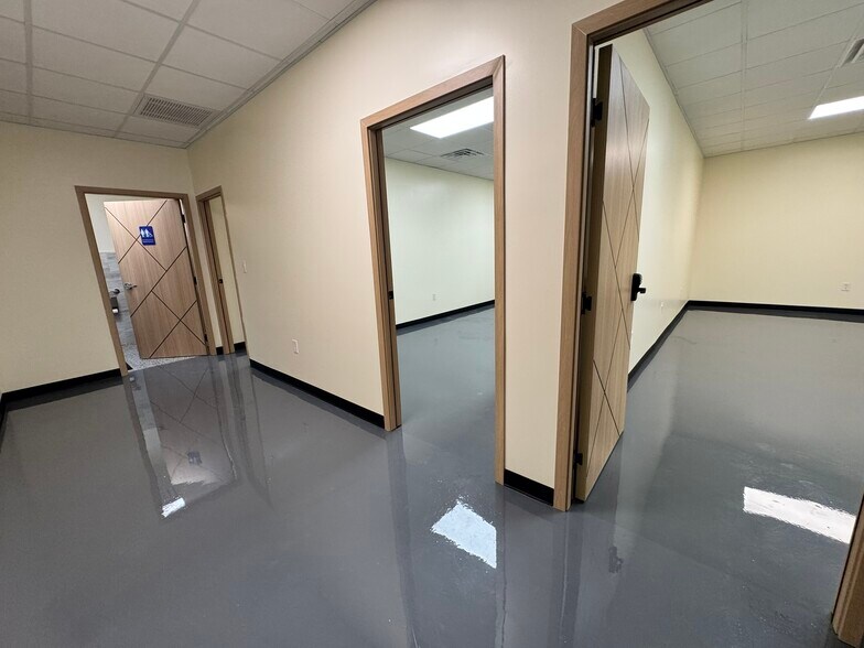 More Photos Of 110 Main St., Alexander City Loft Creative Space For Lease