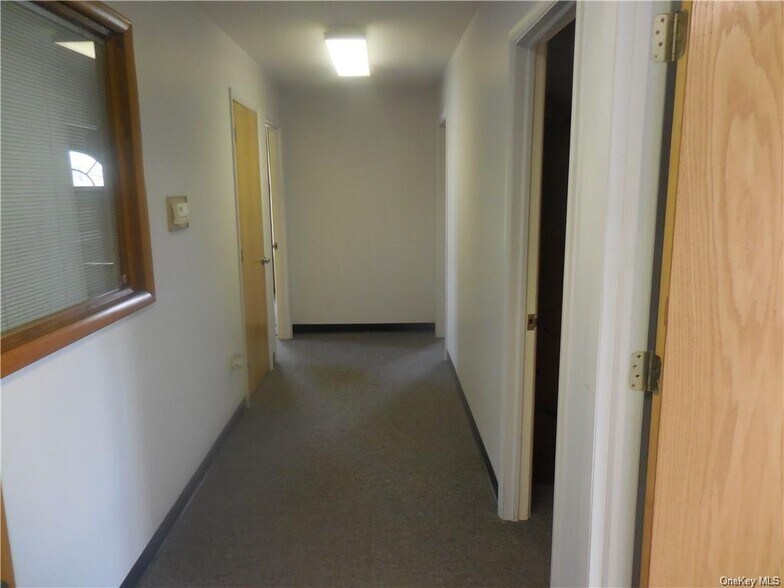 More Photos Of 34 Route 17K, Newburgh Medical For Lease