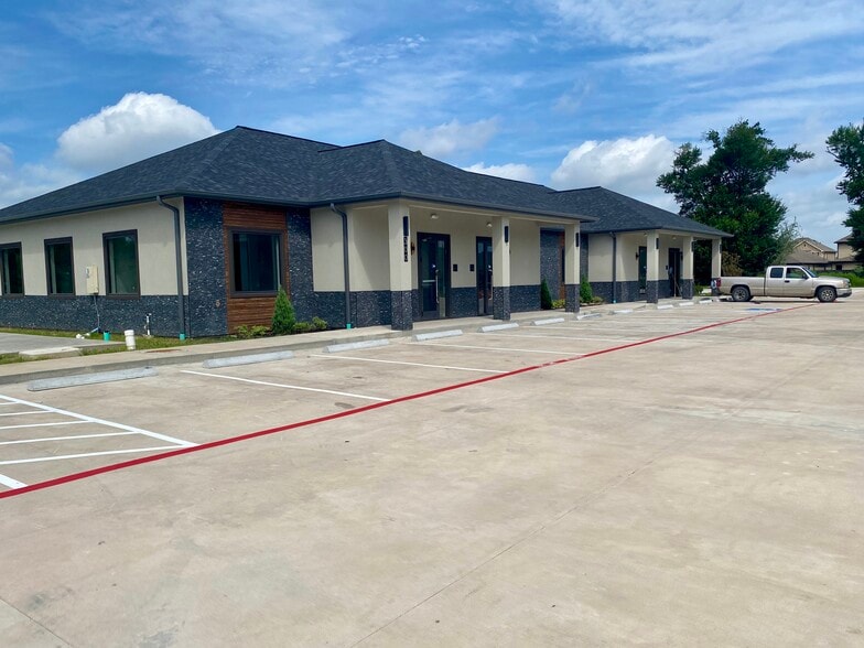 More Photos Of 4224 Cypress Creek Pky, Houston Office For Sale