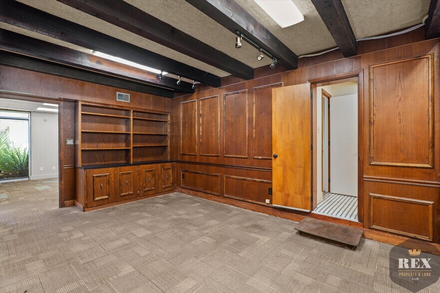 More Photos Of 1101 Greene St, Augusta Loft Creative Space For Sale