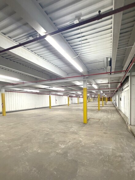More Photos Of 315 Kettering Rd, High Point Manufacturing For Lease
