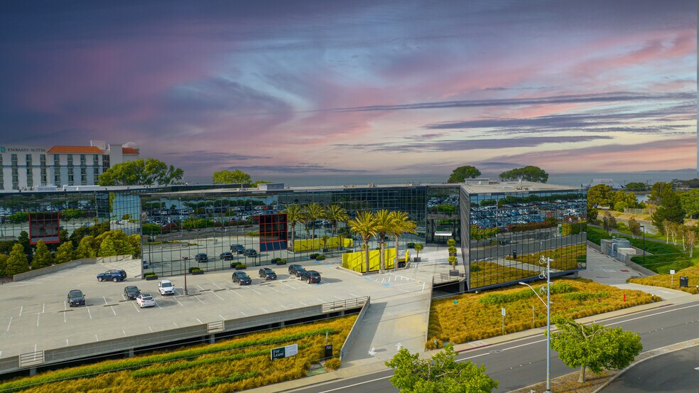 More Photos Of 700 Airport Blvd, Burlingame Office For Sale