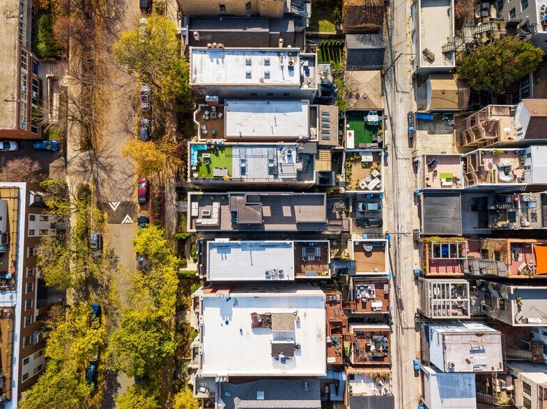 More Photos Of 1428 N Cleveland Ave, Chicago Hospitality For Sale