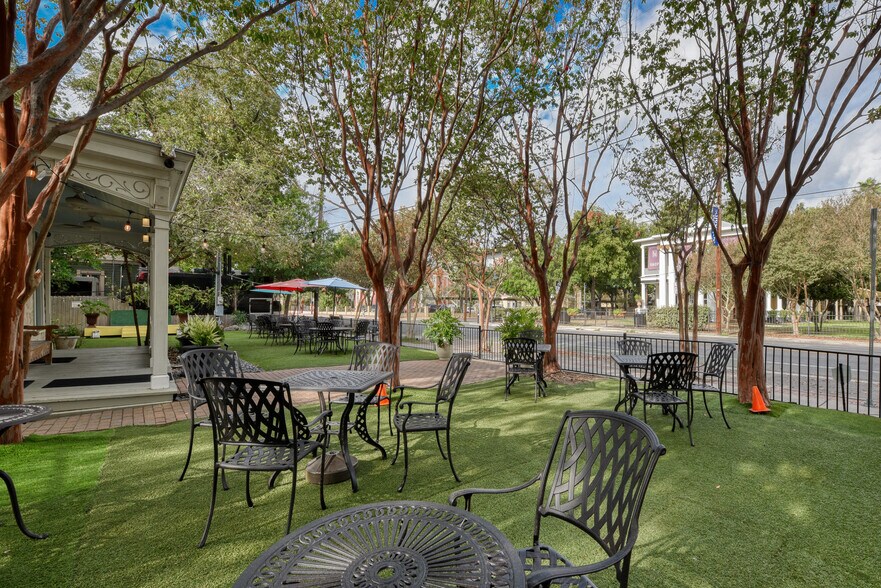 More Photos Of 1102 S Alamo St, San Antonio Storefront Retail Office For Sale