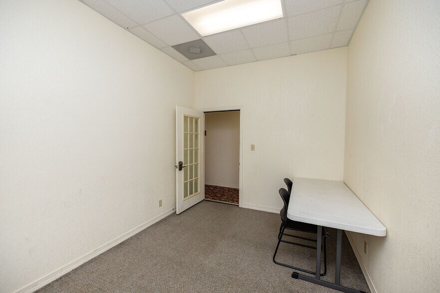 More Photos Of 116 W Pine Ave, El Dorado Office Residential For Sale