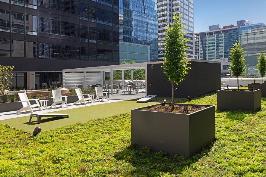 More Photos Of 1735 N Lynn St, Arlington Office For Lease