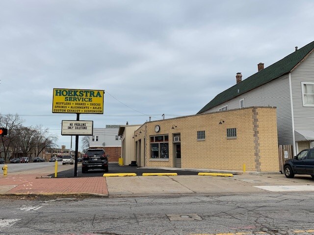 More Photos Of 724 151st St, East Chicago Auto Repair For Sale