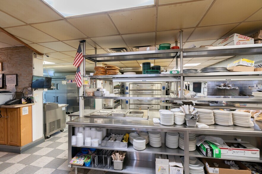 More Photos Of 232 W Moorestown Rd, Wind Gap Restaurant For Sale