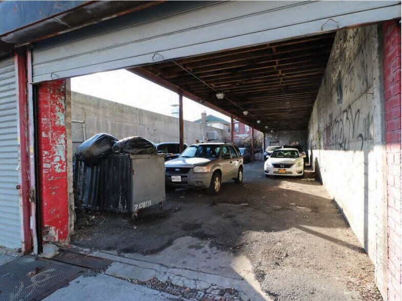 More Photos Of 1376 Utica Ave, Brooklyn Warehouse For Sale