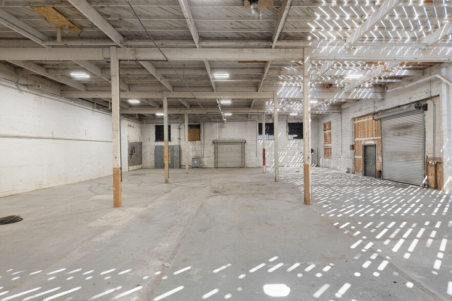 More Photos Of 205 N Park Ave, Pomona Warehouse For Lease