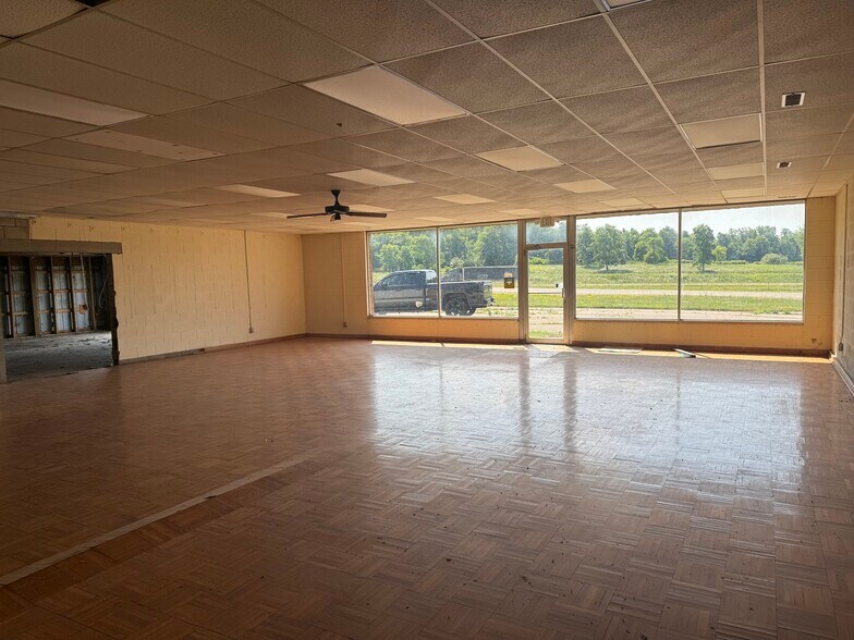 More Photos Of 5091 Lansing Rd, Potterville Freestanding For Sale