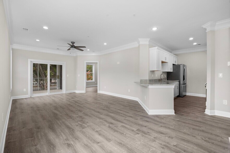 More Photos Of 627 Bonaventure Drive, Myrtle Beach Apartments For Sale