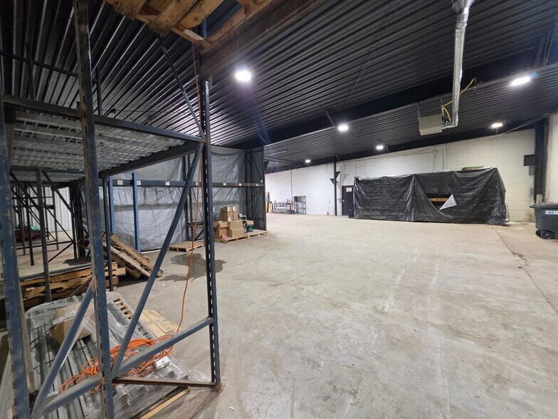 More Photos Of 1728 Churchman Ave, Indianapolis Warehouse For Lease