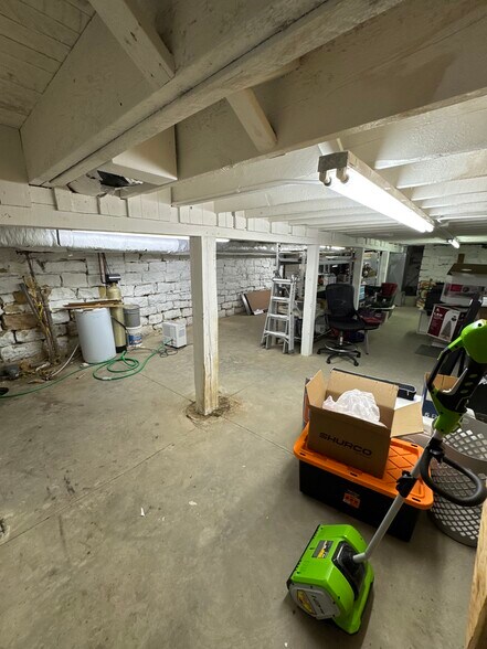 More Photos Of 327 N Riverfront Dr, Mankato Storefront Retail Residential For Lease