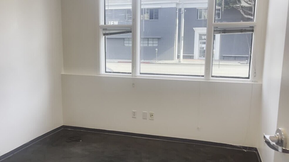 More Photos Of 9935 S Santa Monica Blvd, Beverly Hills Coworking Space