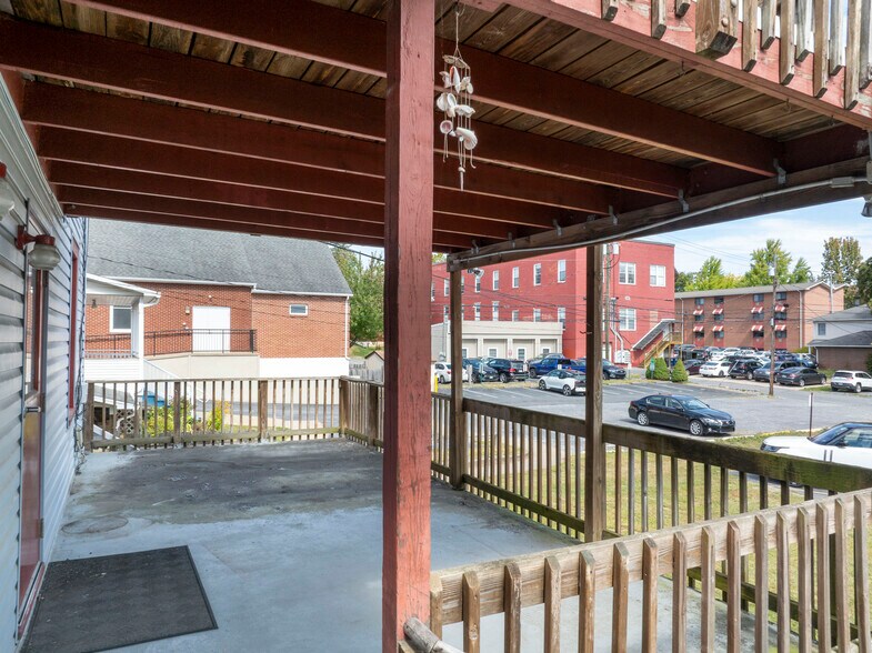 More Photos Of 129 S Sparks St, State College Medical For Lease