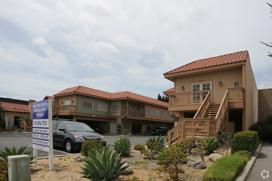 Primary Photo Of 300-302 N Tustin Ave, Santa Ana Office For Lease