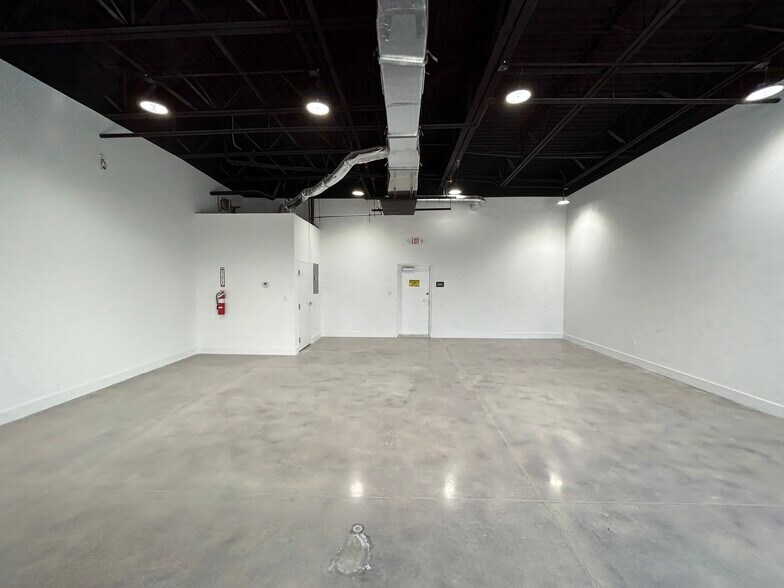 More Photos Of 1401 NW 119TH, North Miami Storefront Retail Office For Lease