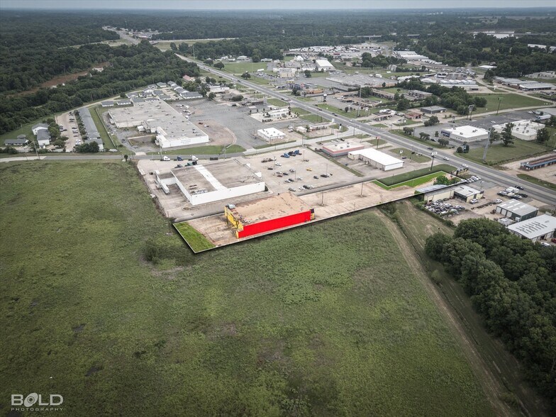 More Photos Of 1837 N Market St, Shreveport General Retail For Sale