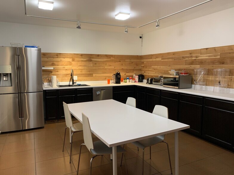 More Photos Of 1 S Kalamath St, Denver Office For Lease