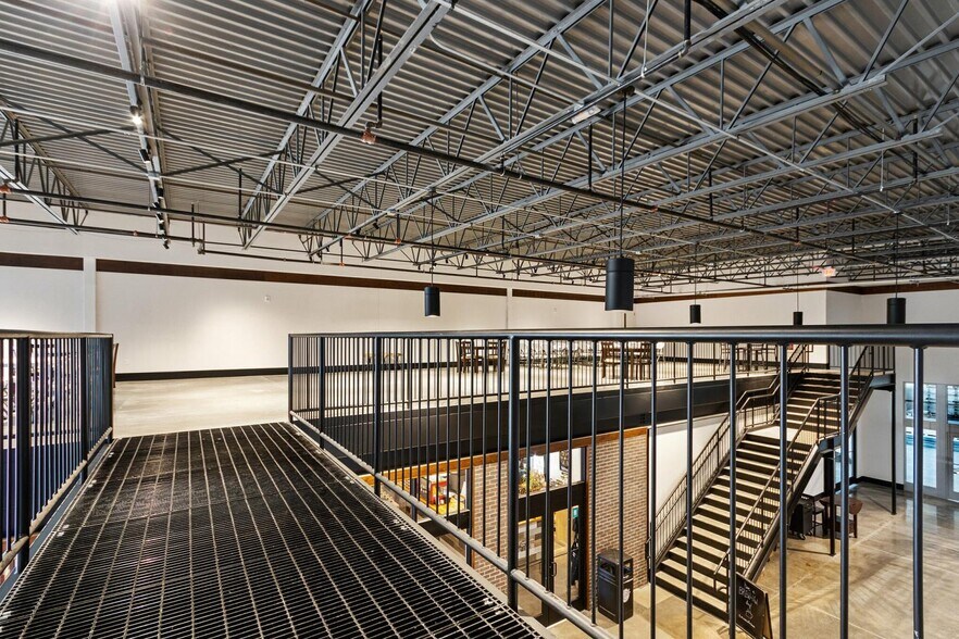 More Photos Of 1800 Plover Rd, Plover Unknown For Lease