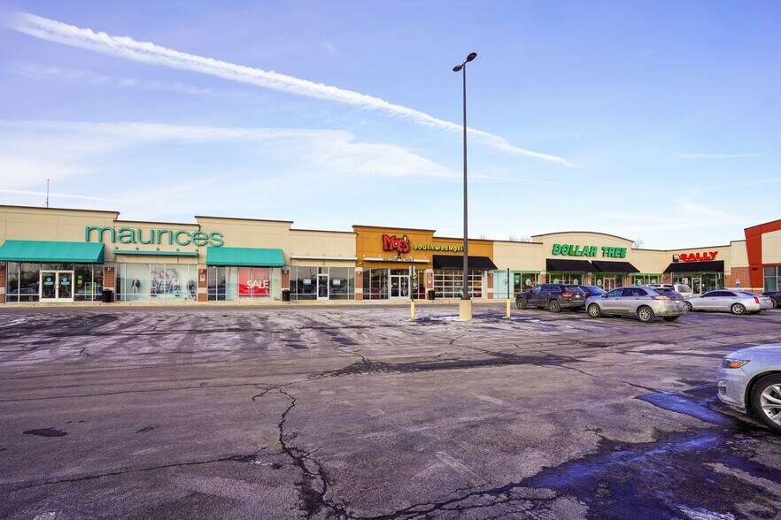 More Photos Of 3308 N Wayne St, Angola General Retail For Lease