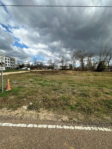 More Photos Of 1705 S Magnolia St, Hammond Land For Sale