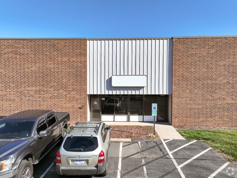 More Photos Of 4101 Revolution Park Dr, Charlotte Light Distribution For Lease