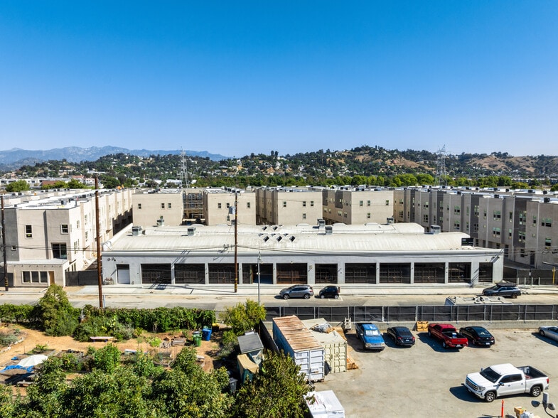 More Photos Of 1801 Blake Ave, Los Angeles Flex For Lease