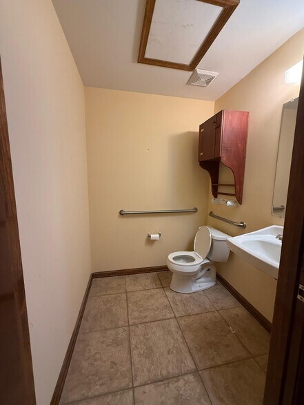 More Photos Of 9843-9855 Business Way, Manassas Office For Lease