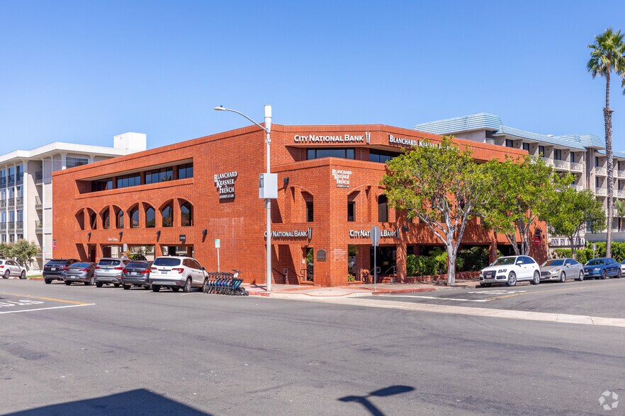 More Photos Of 800 Silverado St, La Jolla Office For Lease