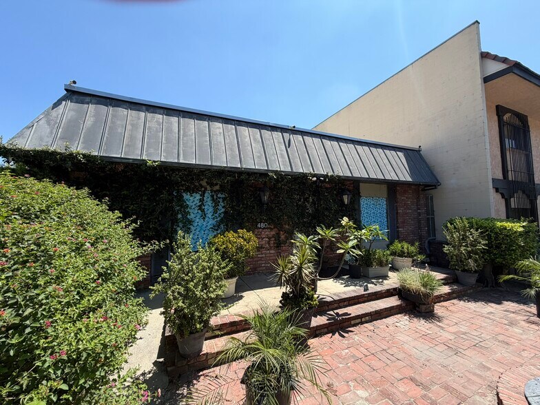 More Photos Of 480 S Rosemead Blvd, Pasadena Office For Sale