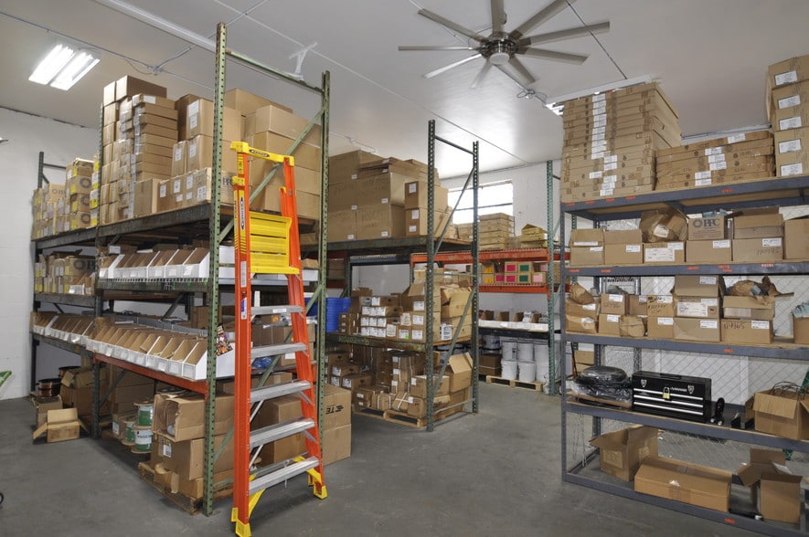 More Photos Of 842 NW 7th Ter, Fort Lauderdale Warehouse For Sale