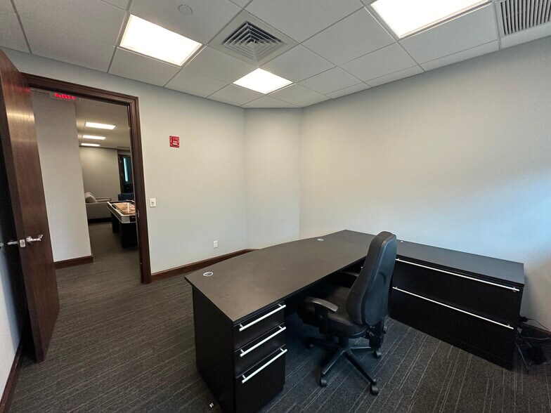 More Photos Of 8230 210th St S, Boca Raton Office For Lease