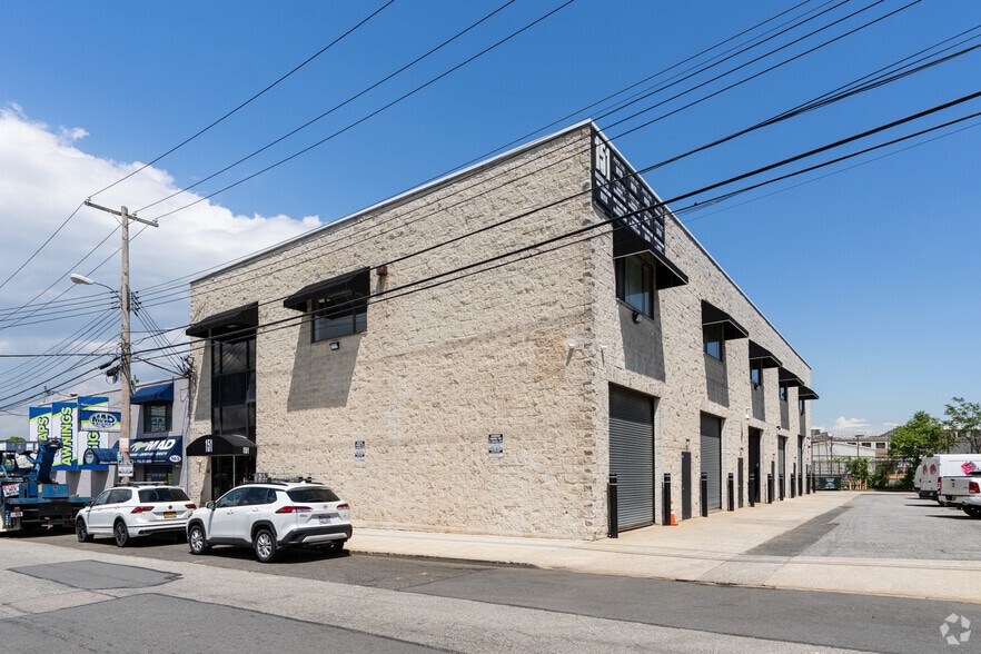 Primary Photo Of 151 Industrial Loop, Staten Island Storefront Retail Office For Sale