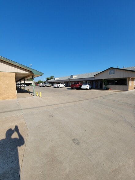 More Photos Of 3130 S Van Buren St, Enid Hotel For Sale
