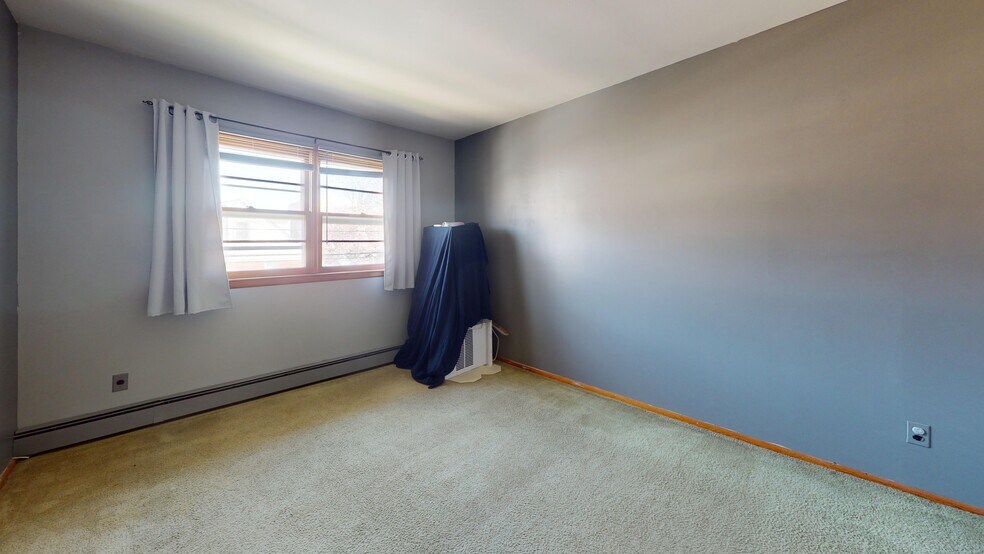 More Photos Of 1039 Richmond Rd, Staten Island Medical For Sale