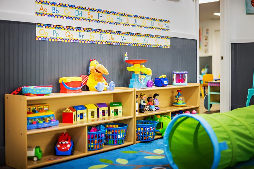 More Photos Of 3245 Executive Dr, Clearwater Daycare Center For Sale