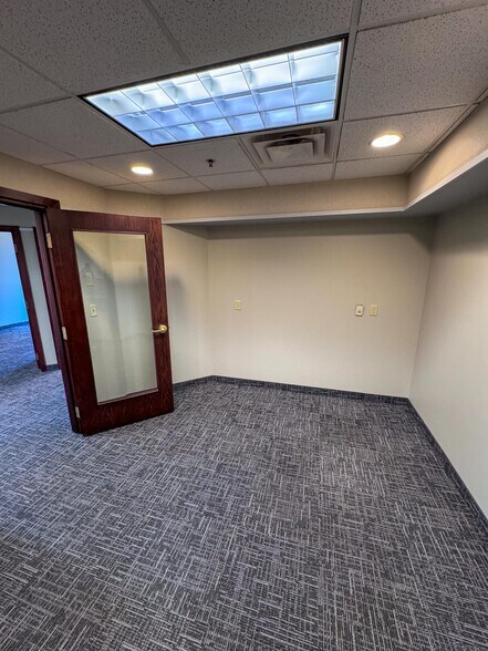 More Photos Of 206 S Broadway, Rochester Office For Lease