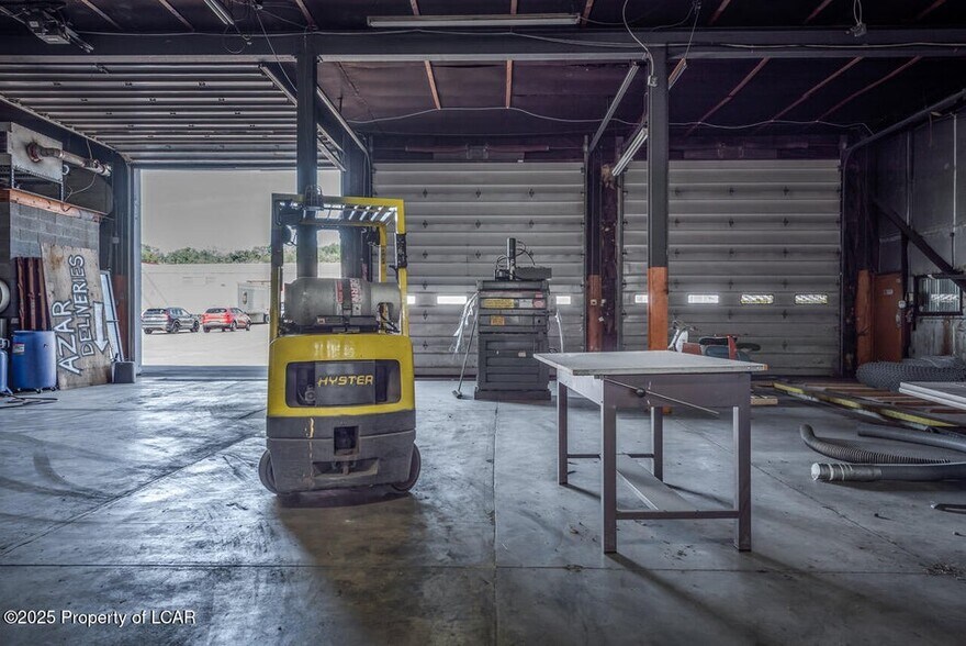 More Photos Of 232 Division St, Kingston Warehouse For Lease