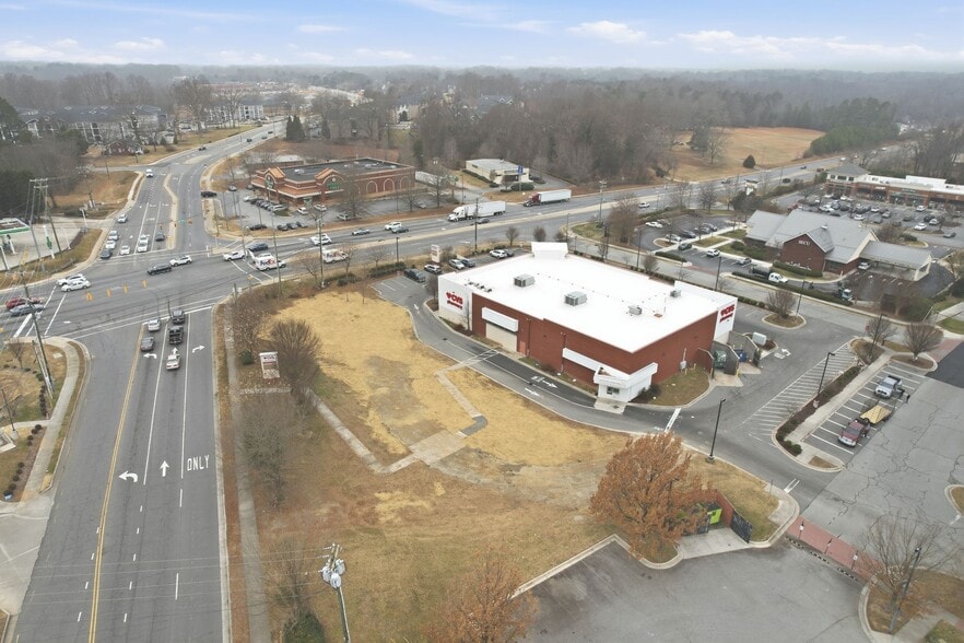 More Photos Of 4000 Battleground Ave, Greensboro Drugstore For Sale