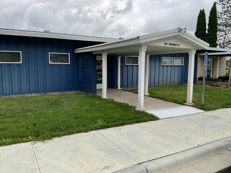 More Photos Of 400 Broadway Ave N, Foley Office For Sale
