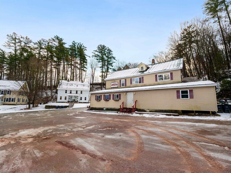 More Photos Of 25 North St, Proctor Restaurant For Sale