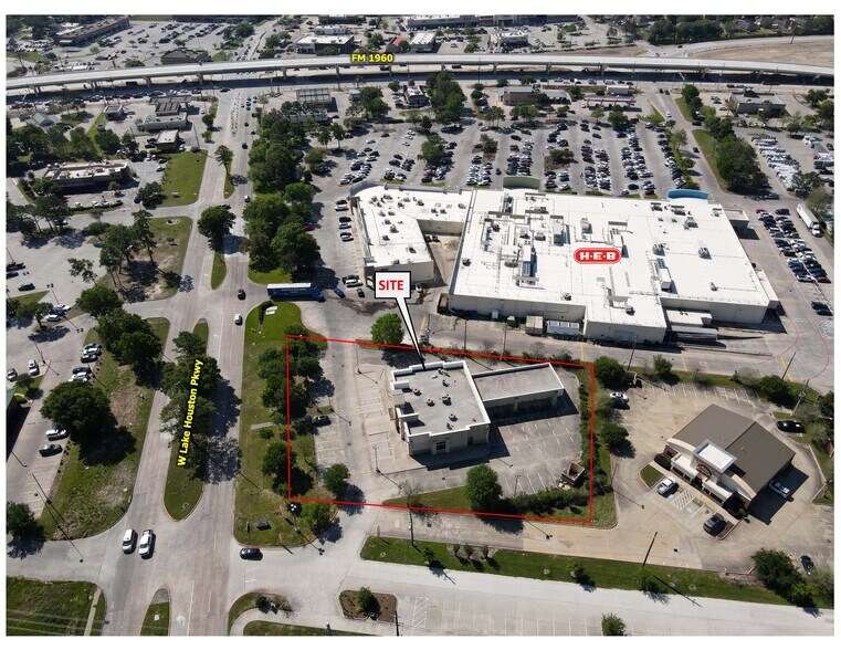 More Photos Of 19311 W Lake Houston Pky, Humble Bank For Lease