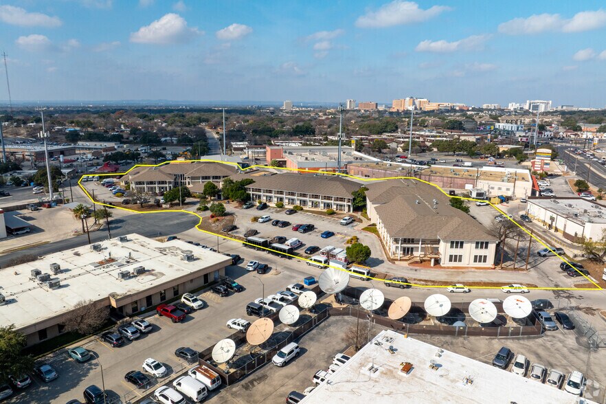 More Photos Of 6323 Sovereign Dr, San Antonio Office For Sale
